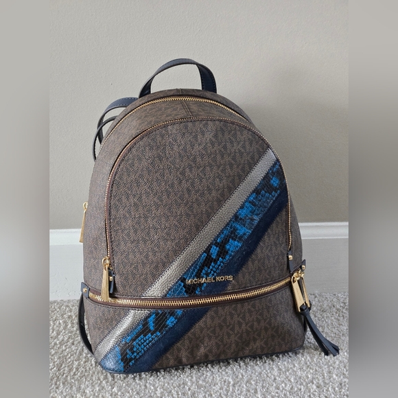 Michael Kors Rhea Zip Navi Multi MD Backpack - Picture 1 of 8
